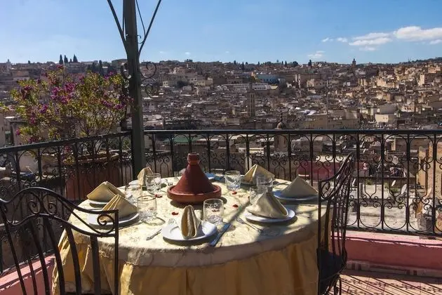 Luxury Oda, Sigara İçilmez, Teras
