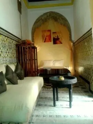 Traditional Tek Büyük Yataklı Oda, 1 Çift Kişilik Yatak, Veranda, Zemin Kat (Tine-Hinane)