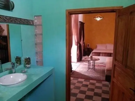 Traditional Tek Büyük Yataklı Oda, 1 Çift Kişilik Yatak, Veranda, Zemin Kat (Zenobia)