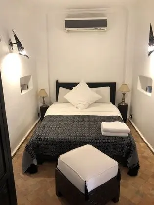 Tek Büyük Yataklı Oda, Özel Banyo (Jasmin)