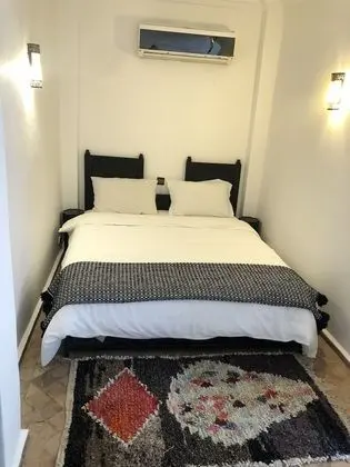 Tek Büyük Yataklı Oda, Özel Banyo (Yasmina)