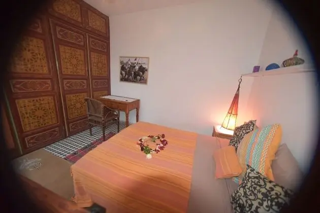 Dört Kişilik Oda, Sigara İçilmez