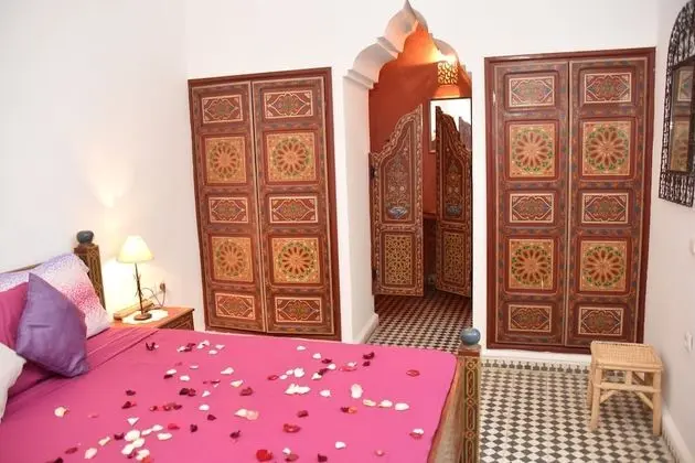 Tek Büyük Yataklı Oda, Sigara İçilmez