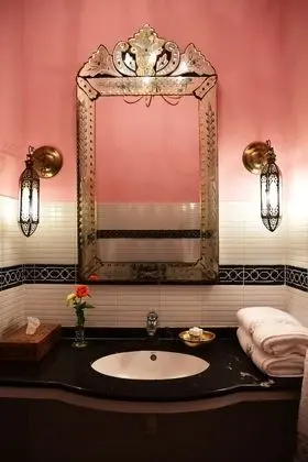 Tek Büyük Yataklı Oda (Marrakech)
