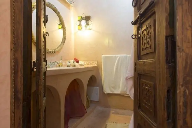 Oda, Sigara İçilmez, Avlu Manzaralı (Moulouya)