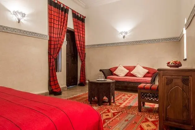 Superior Oda, Havuz Manzaralı