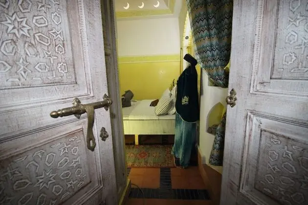 Classic Tek Büyük Yataklı Oda