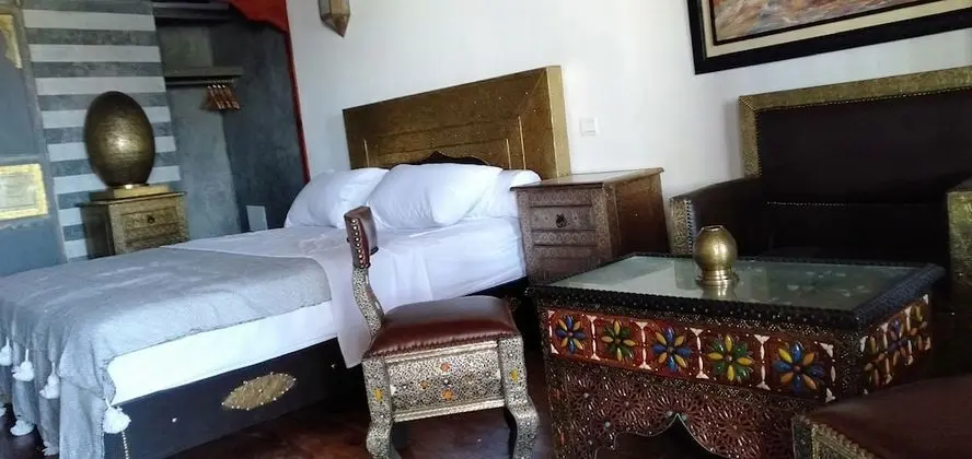 Tek Büyük Yataklı Oda, 1 Çift Kişilik Yatak
