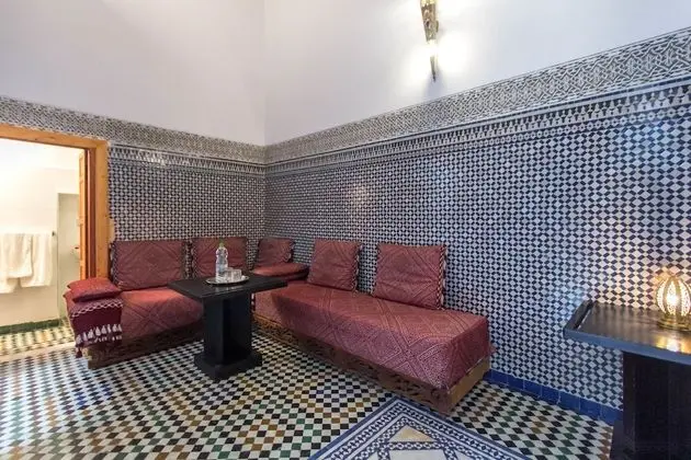 Üç Kişilik Oda