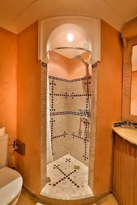 Basic Tek Büyük Yataklı Oda, 1 En Büyük (King) Boy Yatak, Havuz Manzaralı (Ilias)