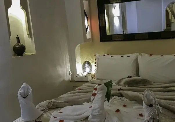 Tek Büyük Yataklı Oda (Ayour )