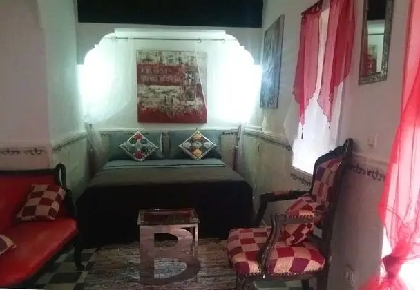 Standard Tek Büyük Yataklı Oda (Rouge)