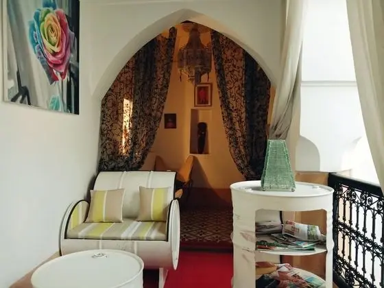 Standard Tek Büyük Yataklı Oda (Rouge)