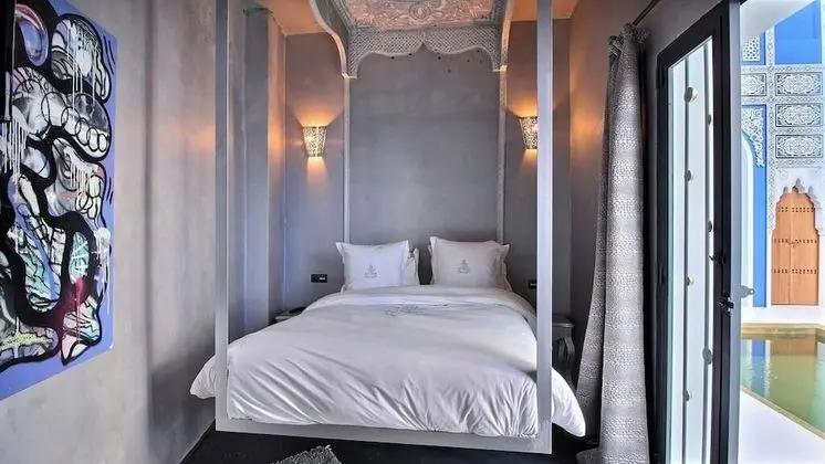 Classic Tek Büyük Yataklı Oda