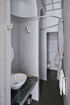 Classic Tek Büyük Yataklı Oda