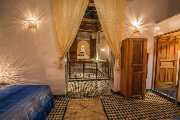 Superior Dört Kişilik Oda (Kamar)