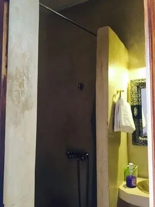 Comfort Üç Kişilik Oda, 1 Yatak Odası, Avlu Manzaralı