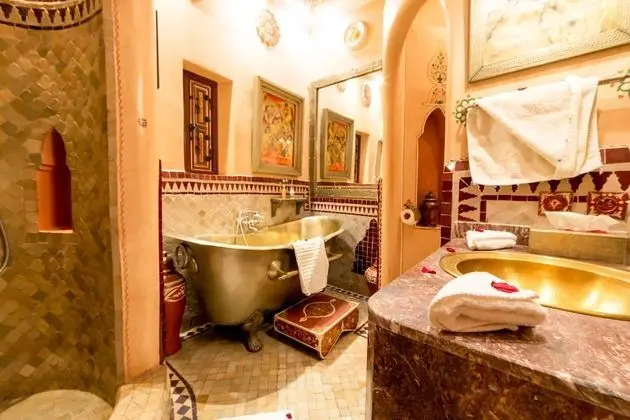 Deluxe Tek Büyük Yataklı Oda (Hanan)