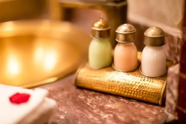 Deluxe Tek Büyük Yataklı Oda (Hanan)