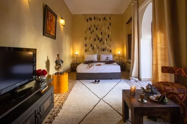 Junior Tek Büyük Yataklı Oda