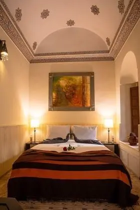 Standard Tek Büyük Yataklı Oda