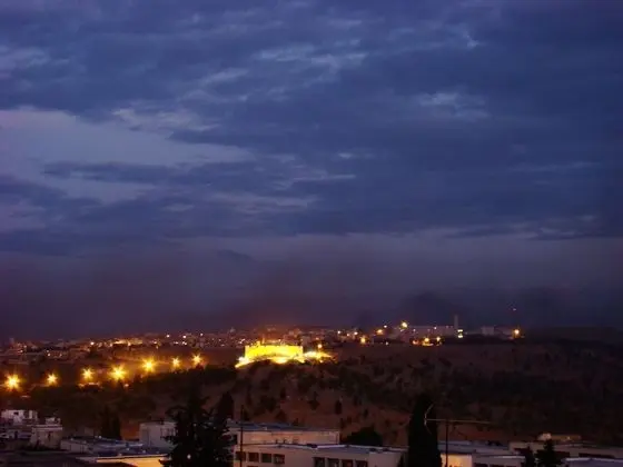 Büyük Yataklı Tek Kişilik Oda, Şehir Manzaralı