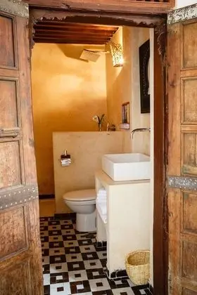 Süit, 1 En Büyük (King) Boy Yatak, Engellilere Uygun