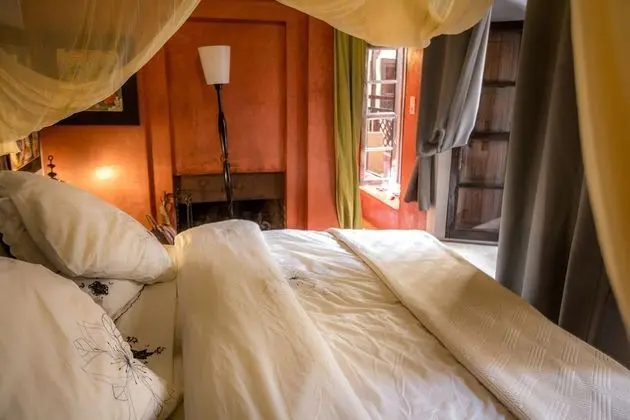 Superior Tek Büyük veya İki Ayrı Yataklı Oda, Banyolu/Duşlu, Avlu Manzaralı