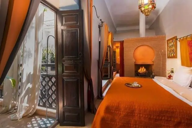 Superior Tek Büyük veya İki Ayrı Yataklı Oda, Banyolu/Duşlu, Avlu Manzaralı