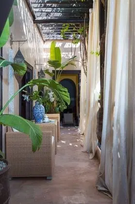 Superior Tek Büyük veya İki Ayrı Yataklı Oda, Banyolu/Duşlu, Avlu Manzaralı