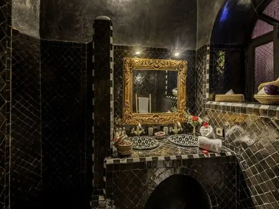 Senior Double Room, 1 Bedroom, Non Smoking, Patio / Terre D ombre