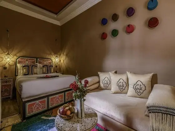 Standard Suite, Non Smoking, Bathtub / Santal Blanc