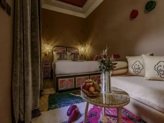 Standard Suite, Non Smoking, Bathtub / Santal Blanc