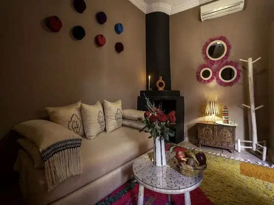 Standard Suite, Non Smoking, Bathtub / Santal Blanc