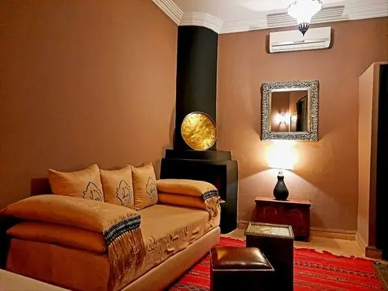 Standard Suite, Non Smoking, Bathtub / Santal Blanc