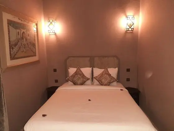 Standard Suite, Non Smoking, Bathtub / Santal Blanc