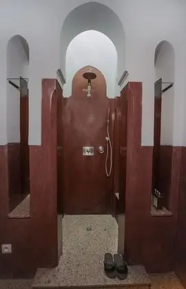 Deluxe Tek Büyük Yataklı Oda (Hima)