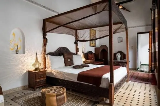 Comfort Dört Kişilik Oda, 1 Yatak Odası, Özel Banyo, Avlu