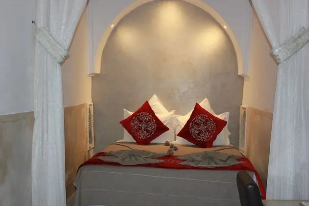 Deluxe Tek Büyük Yataklı Oda, Özel Banyo