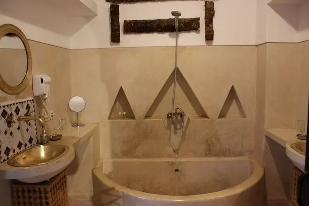 Deluxe Tek Büyük Yataklı Oda, Özel Banyo