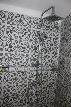 Süit, Özel Banyo, Bahçe Manzaralı