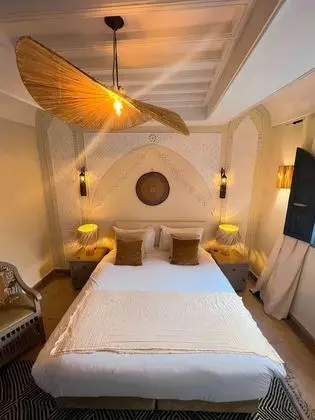 Deluxe Tek Büyük veya İki Ayrı Yataklı Oda, Buzdolabı, Avlu