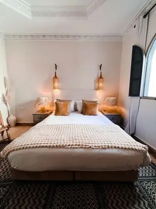 Deluxe Tek Büyük veya İki Ayrı Yataklı Oda, Buzdolabı, Avlu