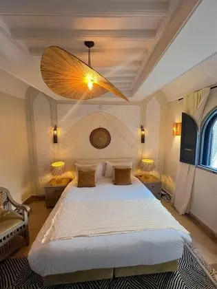Deluxe Tek Büyük veya İki Ayrı Yataklı Oda, Buzdolabı, Avlu