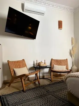 Deluxe Tek Büyük veya İki Ayrı Yataklı Oda, Buzdolabı, Avlu