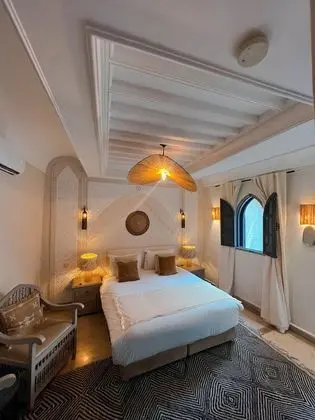 Deluxe Tek Büyük veya İki Ayrı Yataklı Oda, Buzdolabı, Avlu