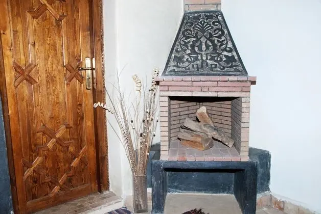 Deluxe Tek Büyük veya İki Ayrı Yataklı Oda, Buzdolabı, Avlu