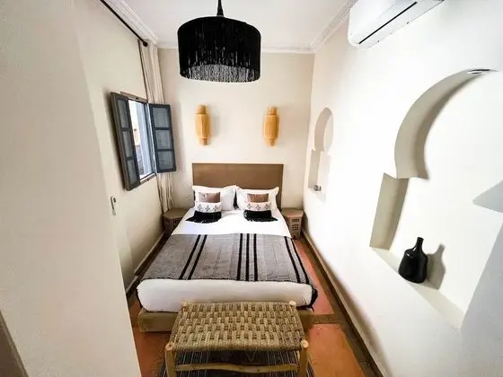 Standard Tek Büyük veya İki Ayrı Yataklı Oda, Özel Banyo, Avlu