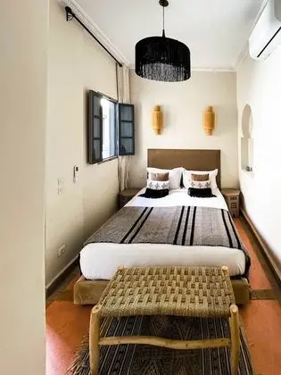 Standard Tek Büyük veya İki Ayrı Yataklı Oda, Özel Banyo, Avlu