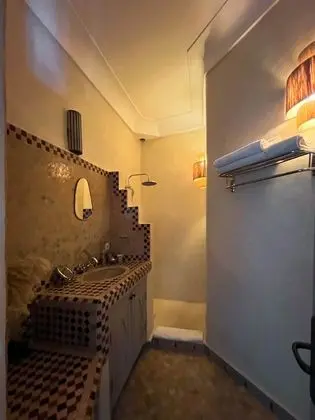 Standard Tek Büyük veya İki Ayrı Yataklı Oda, Özel Banyo, Avlu